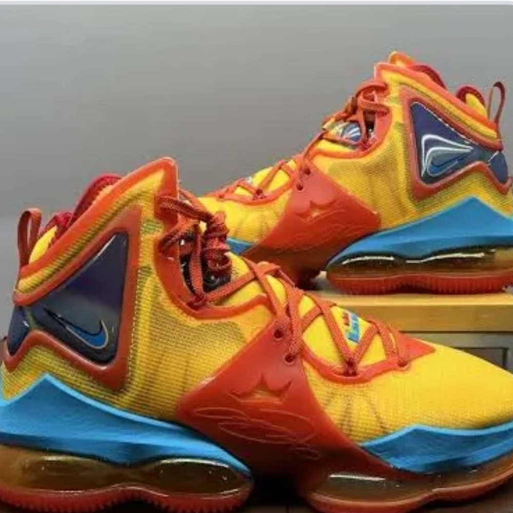 Men’s shoes